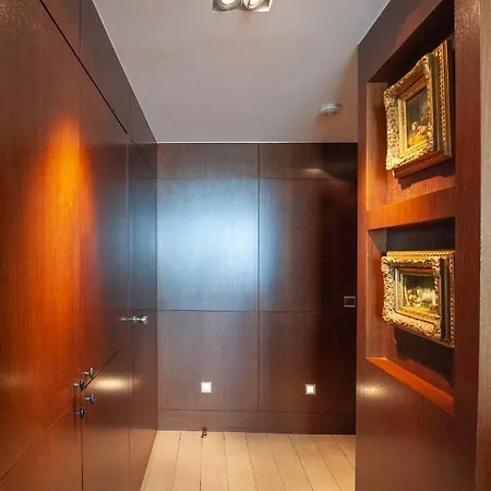 Royal Ascot Apartament *